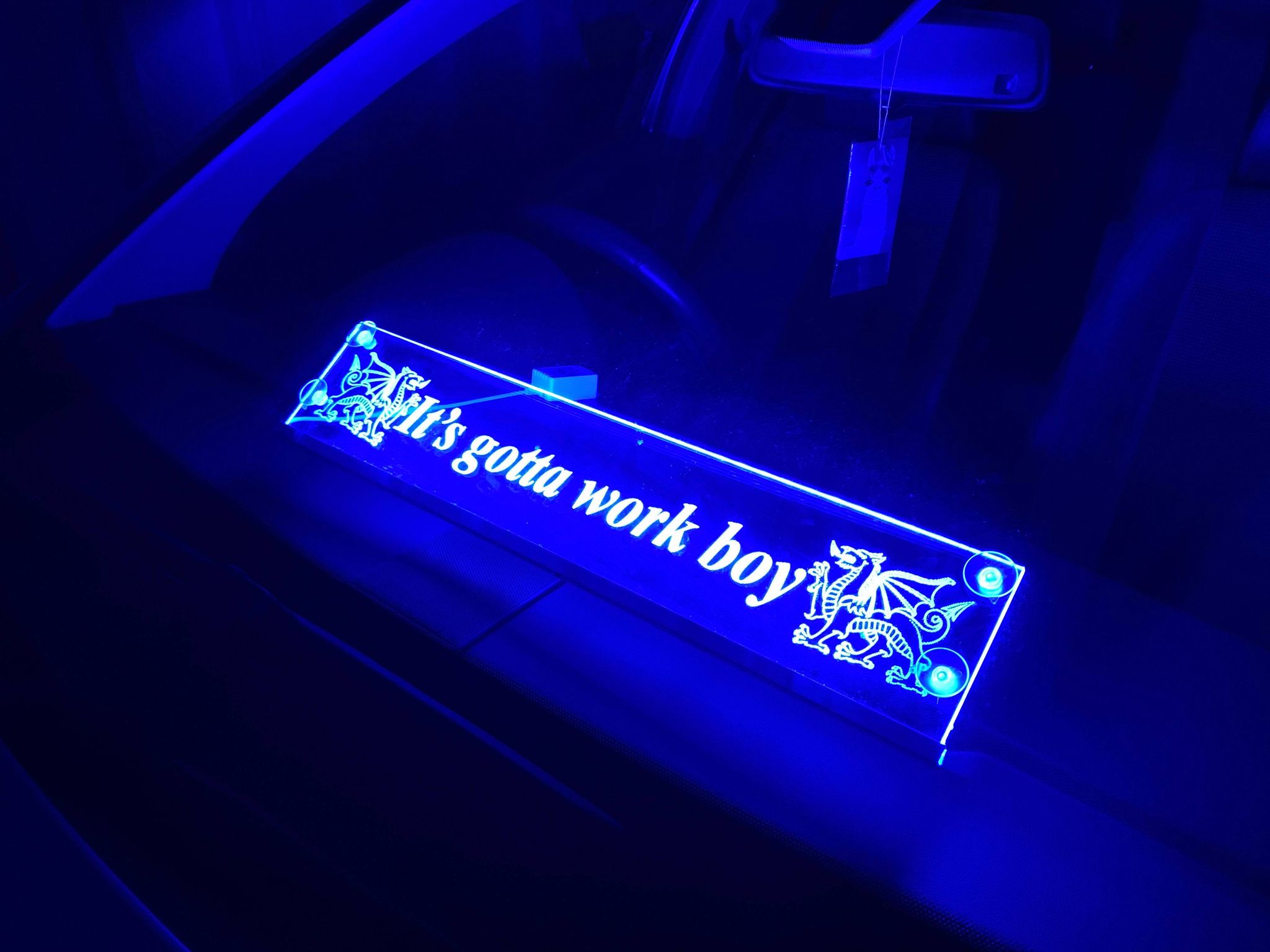 GRAVERAD LED NAMNSKYLT image 0