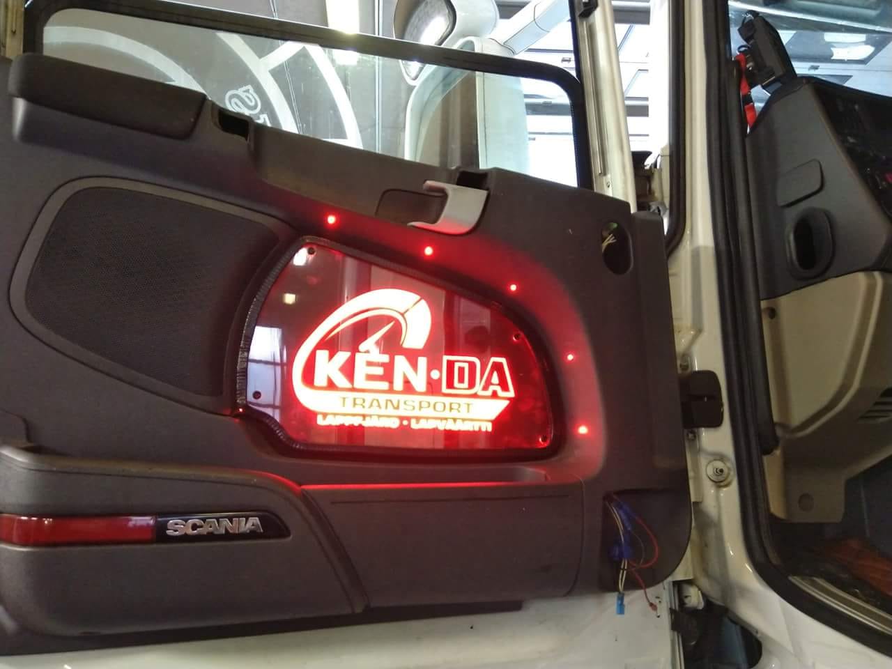 LED DÖRRSIDOR som passar till STREAMLINE , R-SERIE image 6